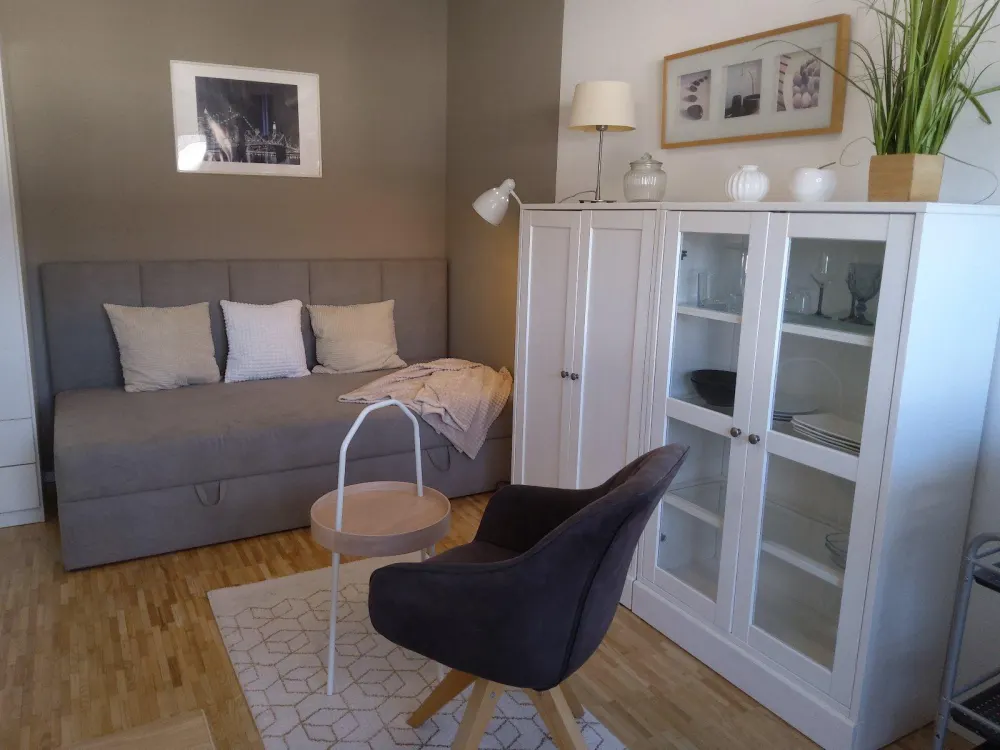 Weingarten near KA, fully equipped new exclusive 1-room apartment