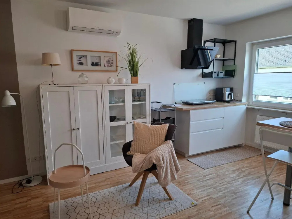 Weingarten near KA, fully equipped new exclusive 1-room apartment
