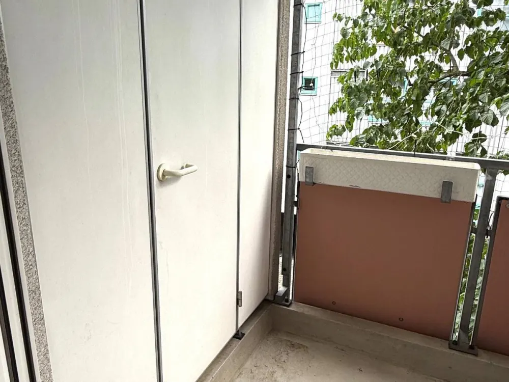 möblierte 28 m² Wohnung mit Balkon & Aufzug