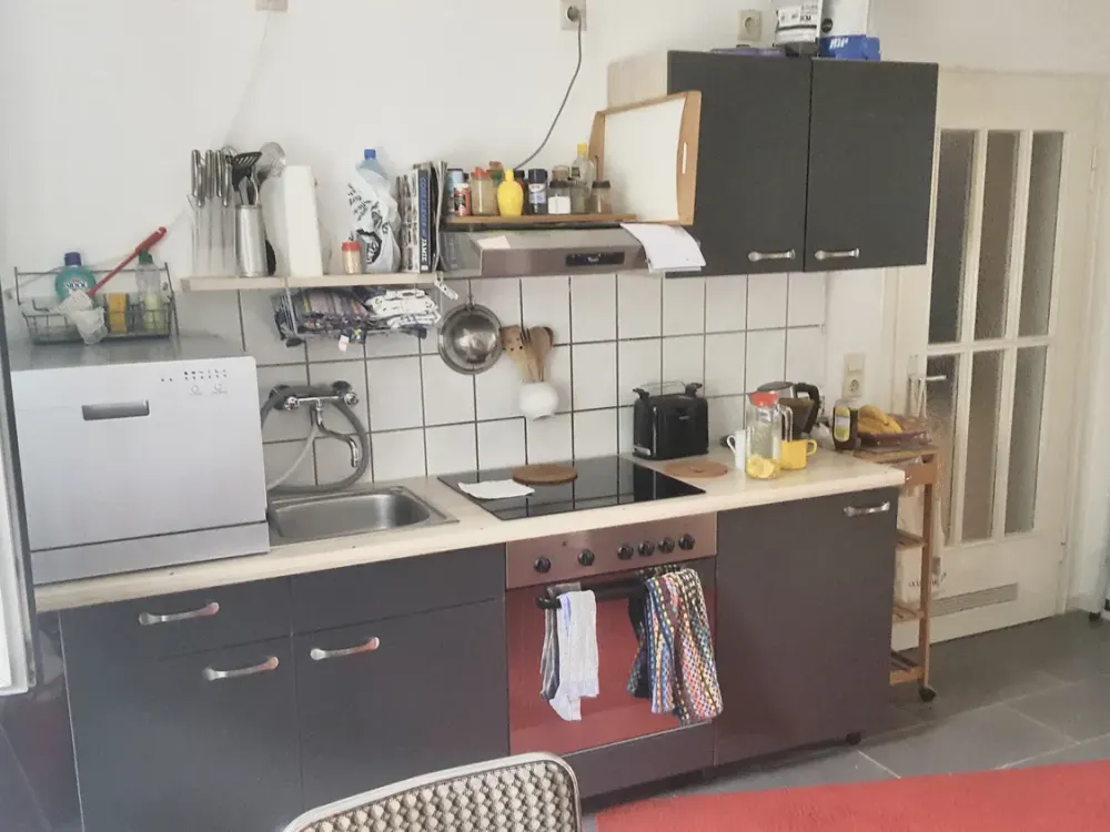 Schöne 1,5 Zimmer-Wohnung mit Terrasse im Zentrum von Bochum! Direkt einziehen ohne großen Aufwand!
