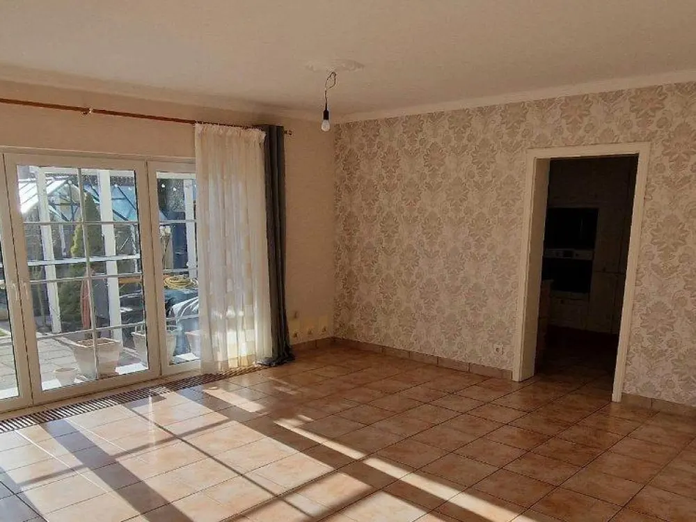 Vermietung: 3,5 Zi. Maisonette Wohnung. 1.240 EUR Kaltmiete