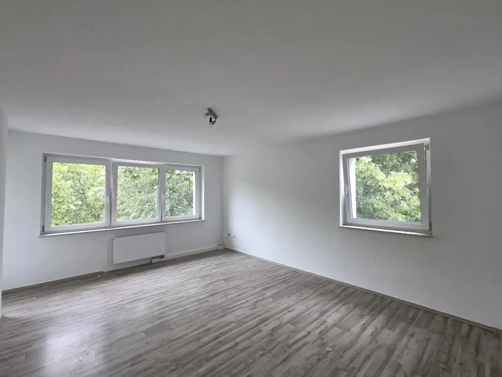 Modern, Energieeffizienz, Renoviert - 2 Zi. KDB-Balkon im ruhigen Haus - ideal für Singles & Paare!