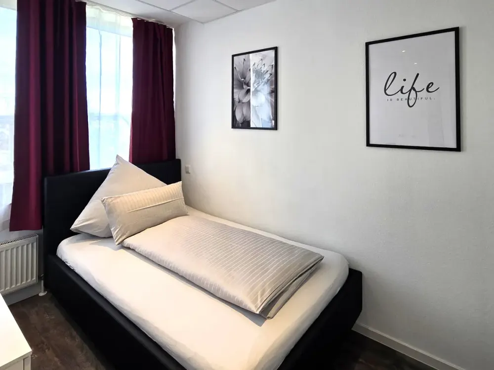 Bezugsbereites 1-Zimmer-Apartment komplett ausgestattet, zentral Niederrad
