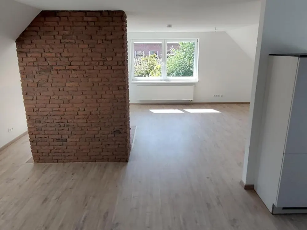Charmante 4-Zimmer-Maisonette mit Kamin & Einbauküche in Seevetal-Ohlendorf