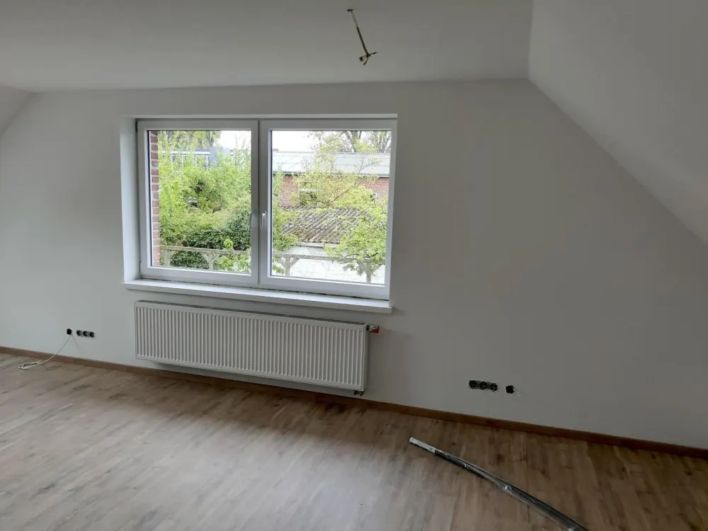 Charmante 4-Zimmer-Maisonette mit Kamin & Einbauküche in Seevetal-Ohlendorf
