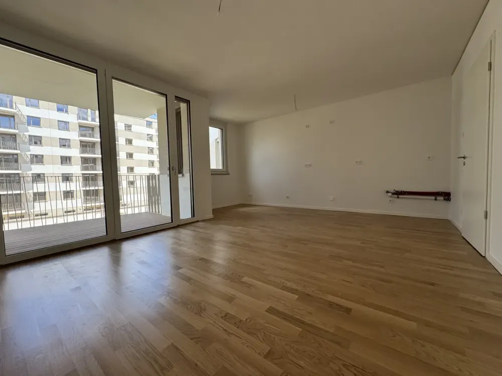 Small but mine: individual 3-room apartment in first occupancy