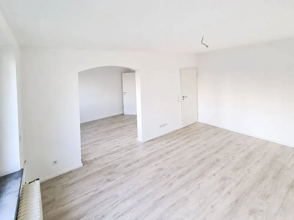 3-Zimmer-Wohnung mit Balkon und Einbauküche in Kassel-Harleshausen