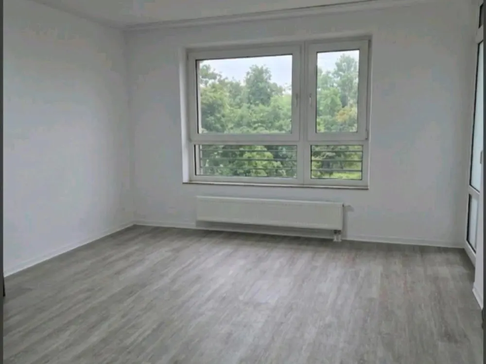 Ich suche Nachmieter für 2 Zimmer Wohnung in Nied