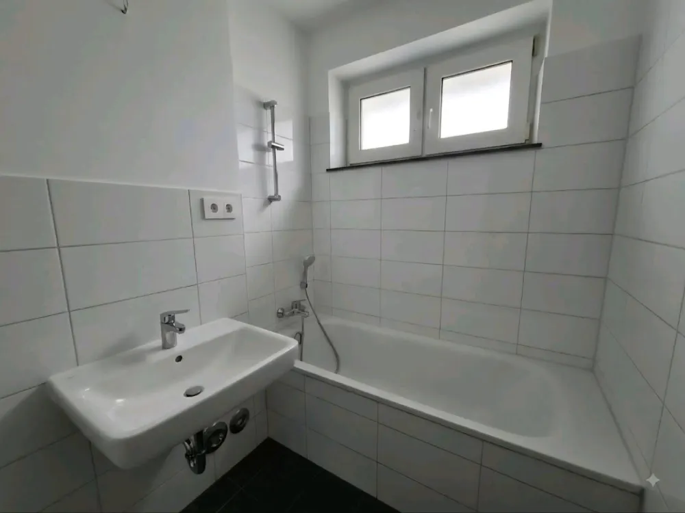 Ich suche Nachmieter für 2 Zimmer Wohnung in Nied