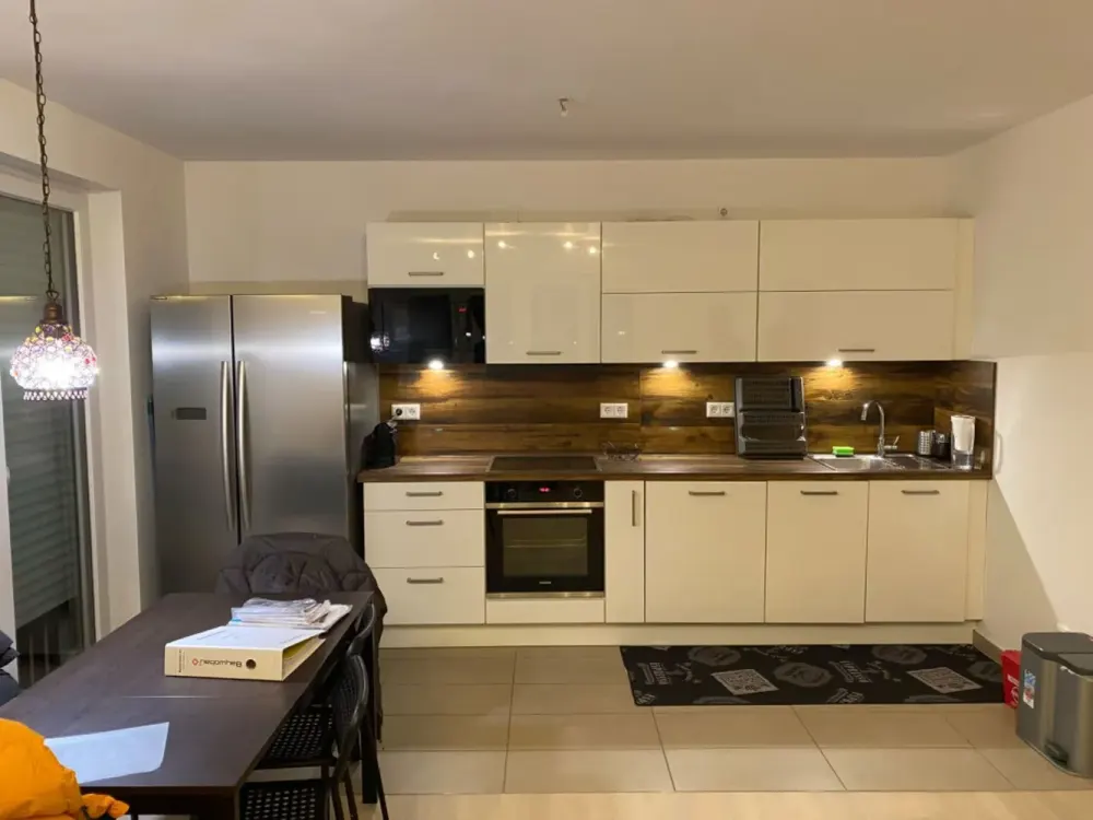 Neuwertige 3-Zimmer-Wohnung mit Balkon, Einbauküche und Stellplatz in München Obermenzin