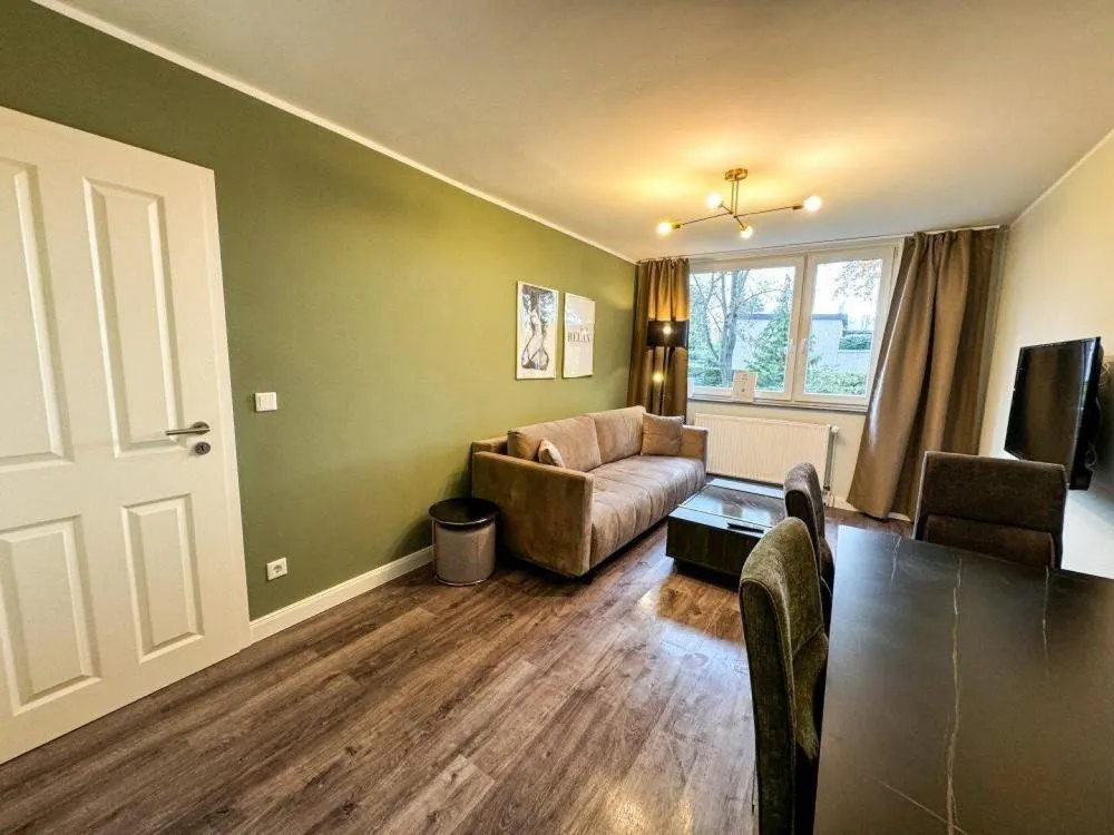 Voll möbliertes 2 1/2 Zimmer Apartment mit High-Speed-Internet