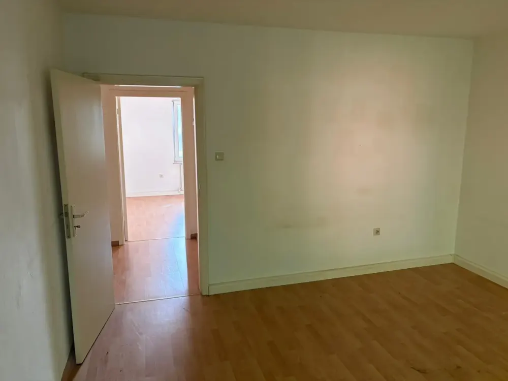 freie Wohnung bereit für neue Mieter