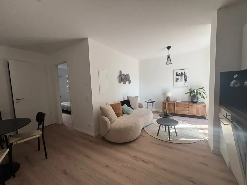 *TOP* Neubauwohnung in der Schweinauer Hauptstraße, Mit Einbauküche & Stellplatz