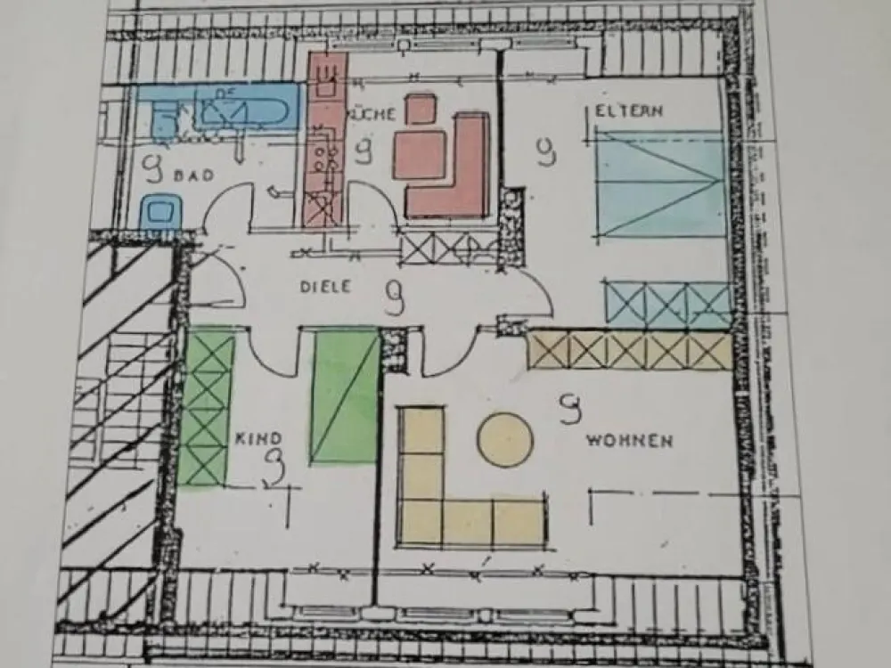 Dachgeschosswohnung in ruhiger Lage an der Haard. Inklusive Garage und Keller.