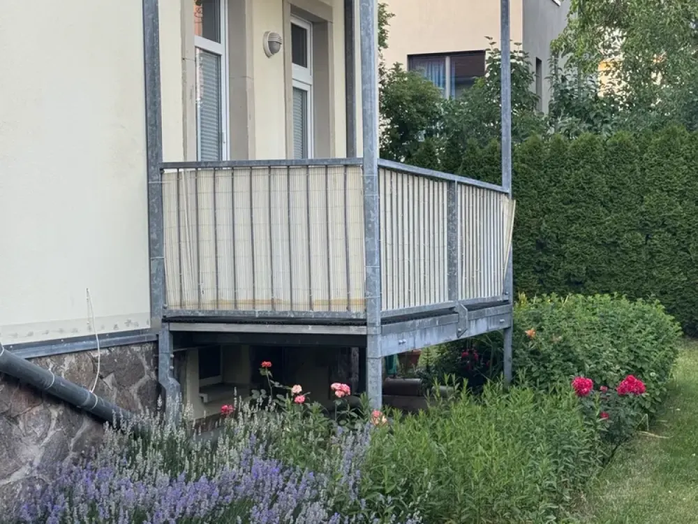möblierte 2-Raum-EG-Wohnung mit gehobener Innenausstattung mit Einbauküche an der TU Dresden