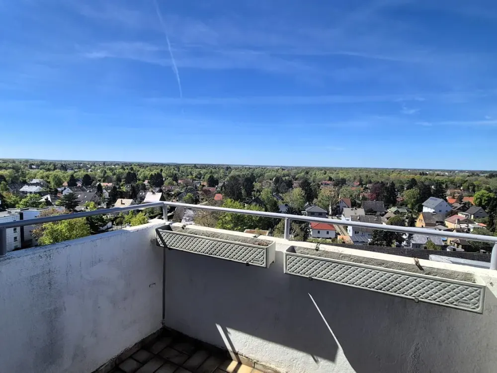 ANFRAGEN ÜBER DAS KONTAKTFELD +++ Sanierte Neubauwohnung mit Balkon und Weitsicht