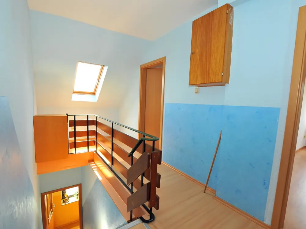 Renovierte, bezugsfertige 3,5-Zimmer-Wohnung mit Gemeinschaftsgarten