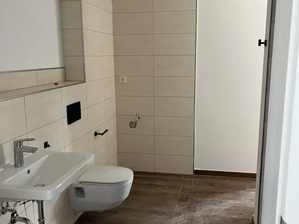 Moderne 3-Zimmer-Wohnung mit Balkon im 1. OG in Rösrath