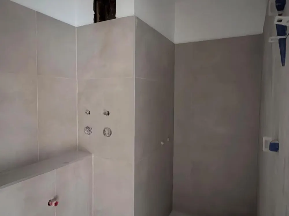 Erstbezug nach Sanierung! 2-Zimmer-Wohnung + Balkon in Schweinau