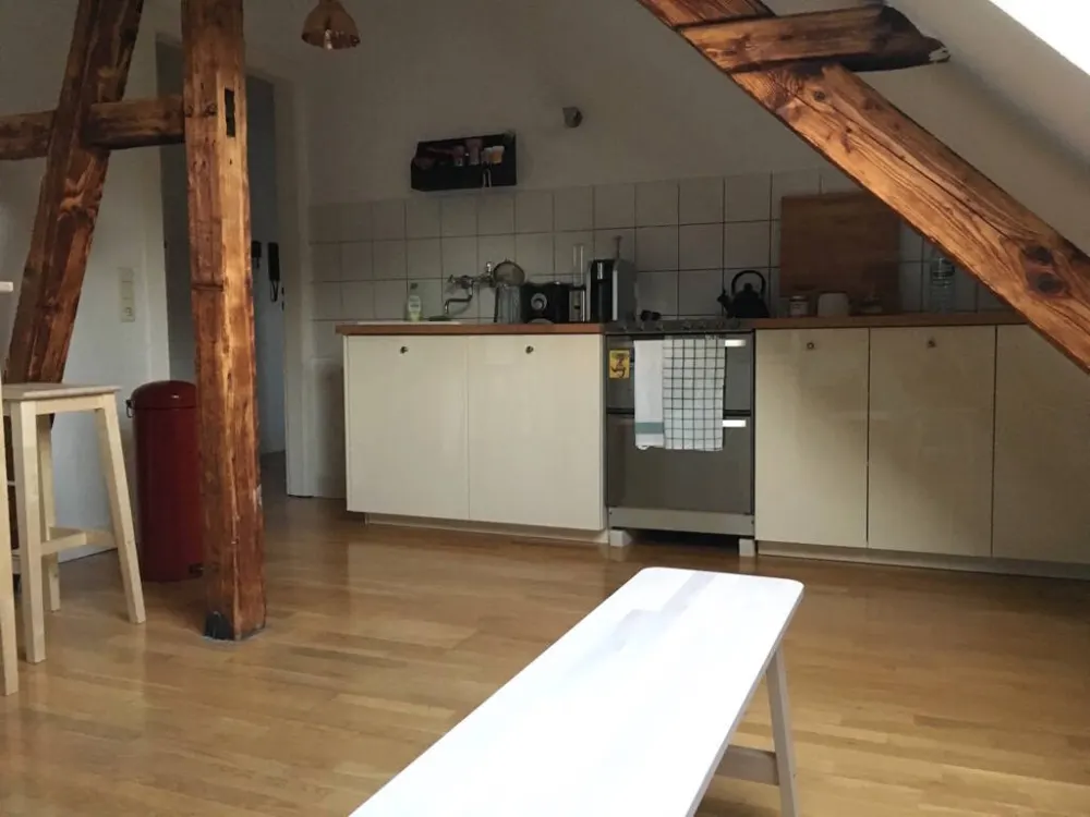 Schöne & moderne Altbau-Wohnung in Düsseldorf