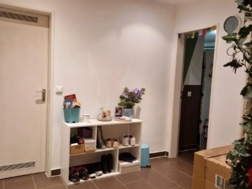 2-Room Apartment with Balcony & Fitted Kitchen in Frankfurt