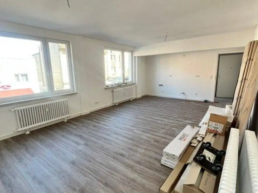 Helle 55 qm 2-Zi- Wohnung in Düsseldorf-Rath, Frei ab 01.10.26