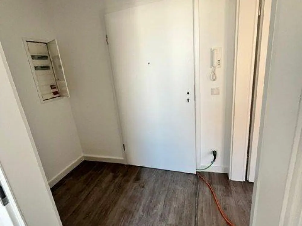 Helle 55 qm 2-Zi- Wohnung in Düsseldorf-Rath, Frei ab 01.10.26