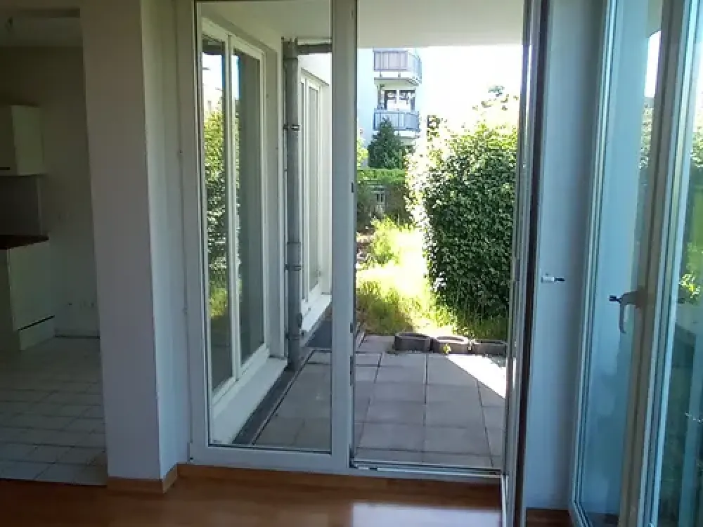 Zuhause mit 2 Zimmern und Balkon in Berlin