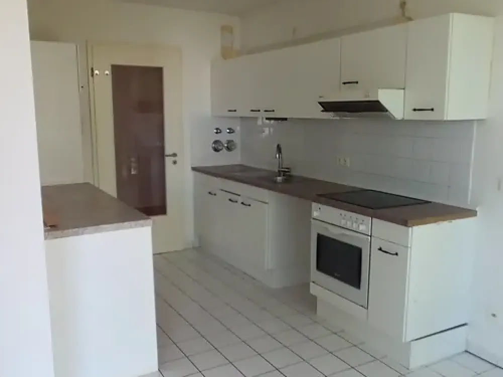 Zuhause mit 2 Zimmern und Balkon in Berlin