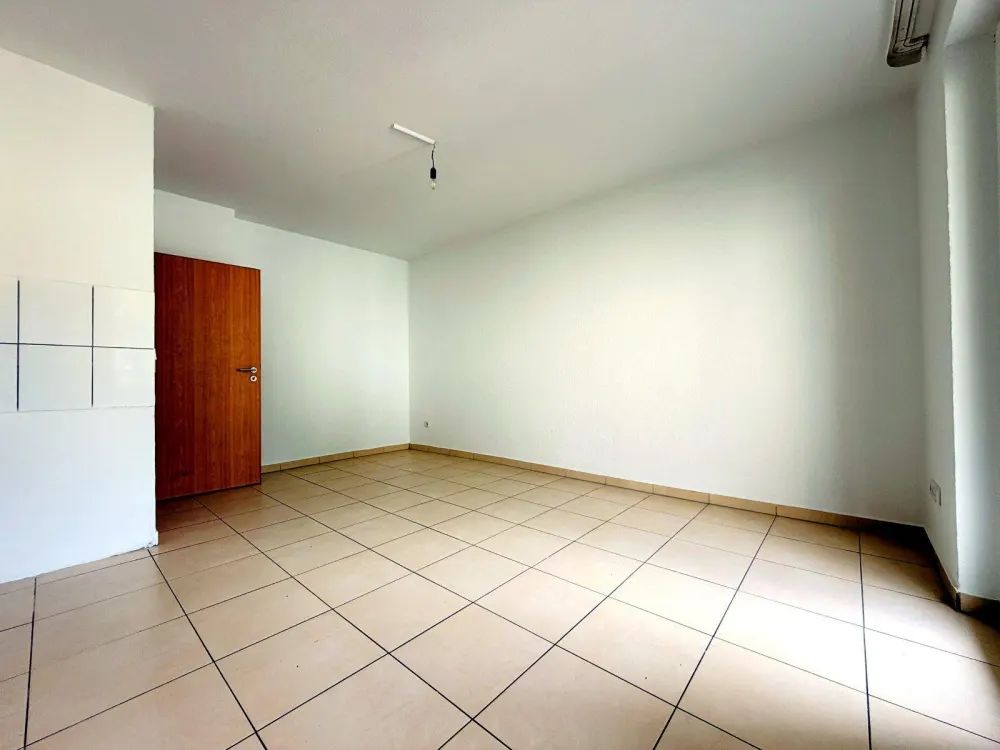 Sanierte 2-Zimmer-Wohnung mit Balkon, 54 m² und Tageslichtbad