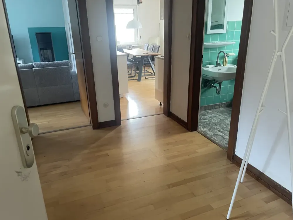 Helle 72qm Wohnung auf Zeit in Ffm-Eschersheim mit Balkon, Garten & Schwedenofen-