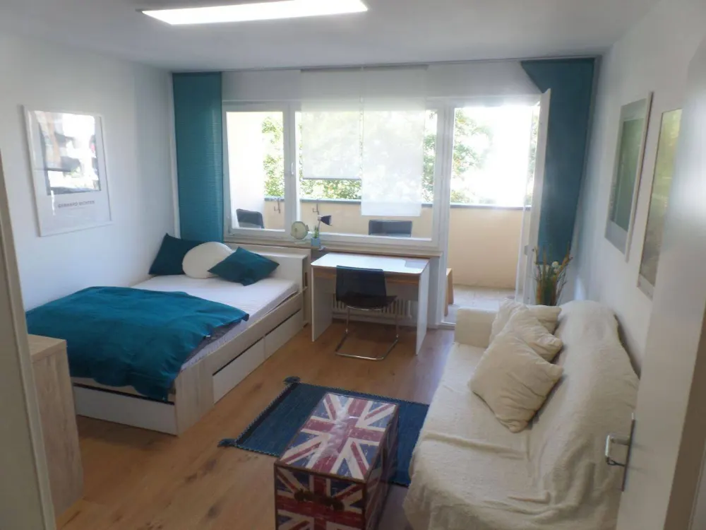 *Kernsaniert ! Voll-Möbliertes 1 Zimmer-Appartement mit Balkon,EBK,TG in Top-Lage Nürnberg Johannis*