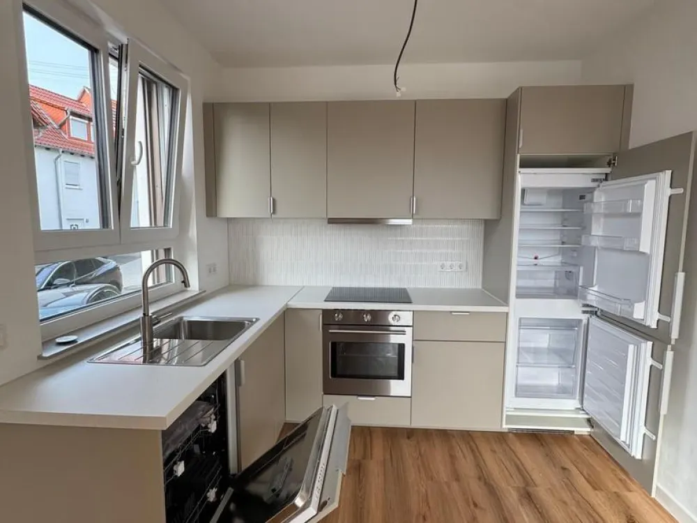 Erstbezug: 4-ZKB-Neubauwohnung in Flörsheim-Wicker Altstadt, Balkon mit Weitblick
