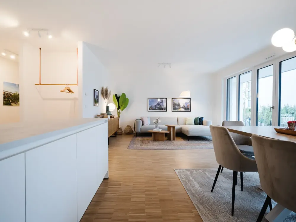 Hochwertige 3-Zimmer-Wohnung mit Balkon & EBK, Parkett & Fußbodenheizung