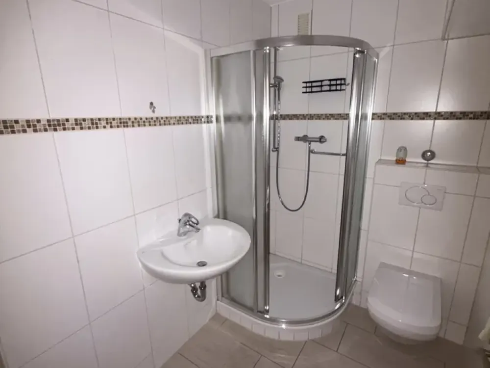 ⭐️🏡🆕HAFENVIERTEL- 3 Zimmerwohnung im gepflegten Haus mit Duschbad & Stellplatz⭐️🏡🆕