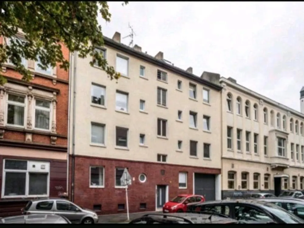 WG geeignete Wohnung sucht Studenten