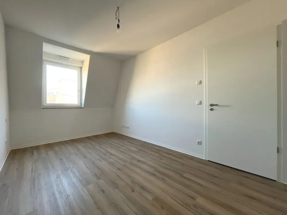 Stilvolle 3-Zimmer-Neubauwohnung mit Badewanne, Dusche und Loggia im Zentrum-Ost | Optional EBK