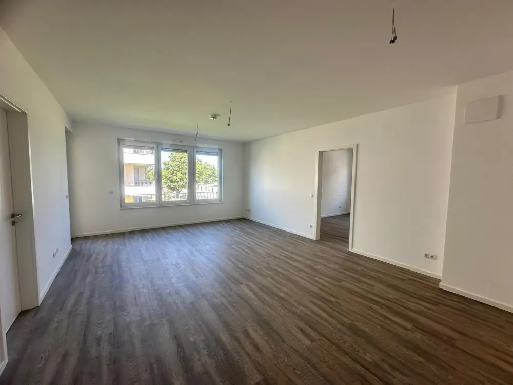 Exklusive, neue 3-Zimmer-Wohnung mit Balkon in Berlin-Karlshorst