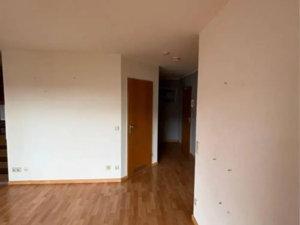 Sehr ruhige 2 Zimmer mit Balkon in Schleussig Industriestraße