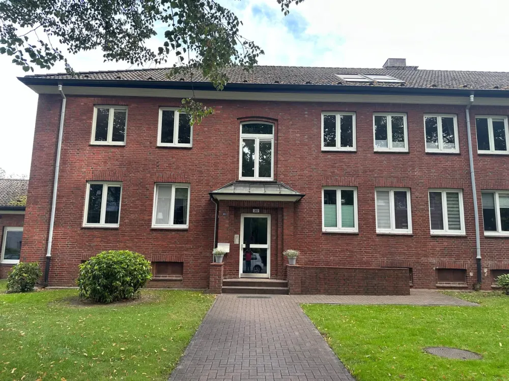 Helle 2,5-Zimmer-Wohnung mit Balkon in Hamburg-Volksdorf