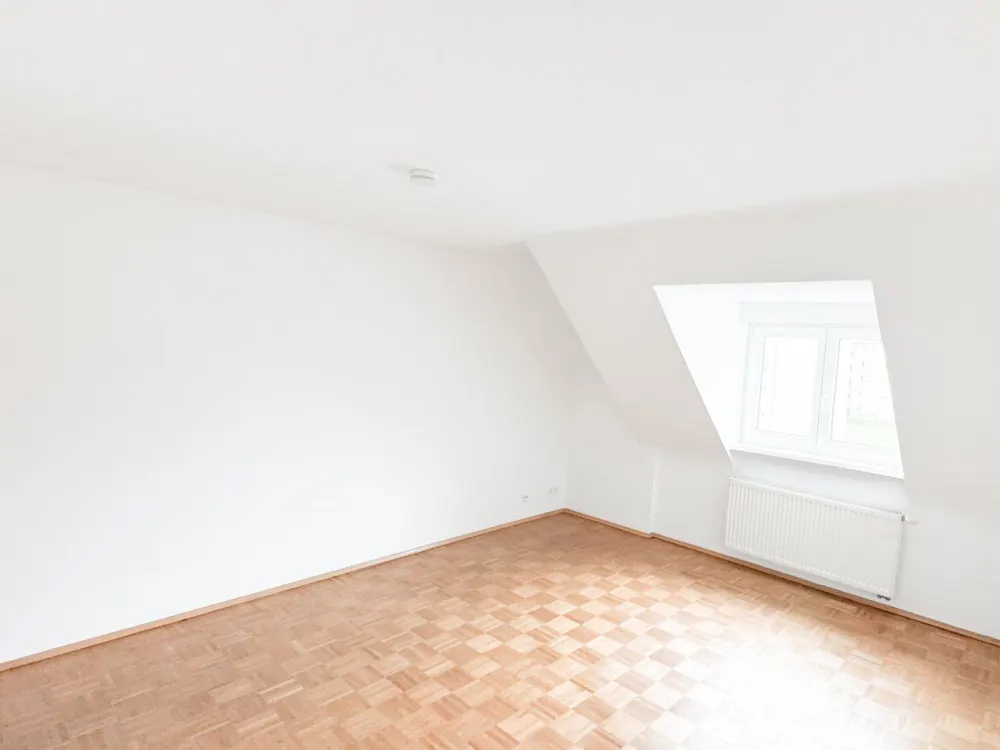 3-ROOM APARTMENT IN A POPULAR LOCATION