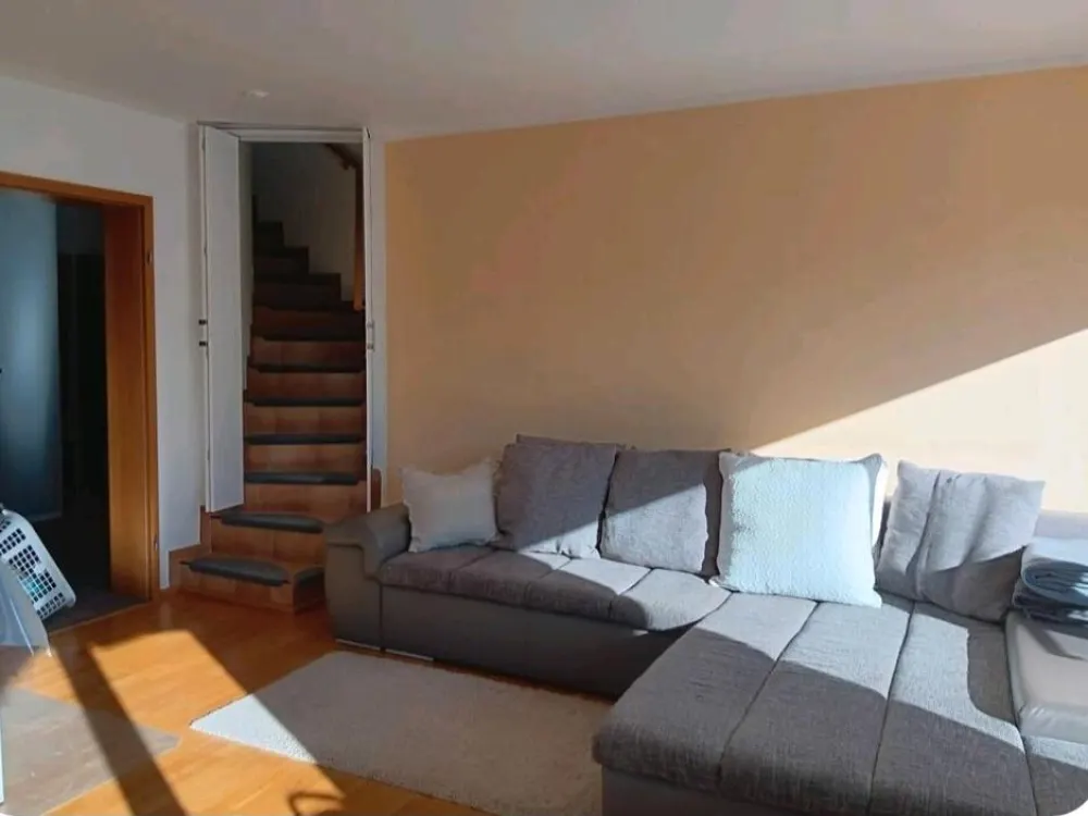 sonnige 3,5 Zimmer Wohnung zu vermieten