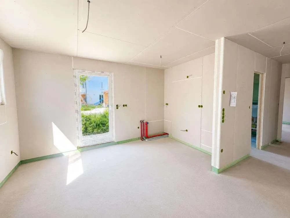 Dachau neu erleben: Stilvoller Neubau mit Sonnenterrasse & eigenem Garten