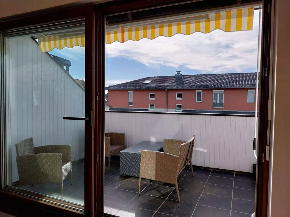 Über den Dächern - 4 Zimmer Wohnung mit Loggia in Bestlage