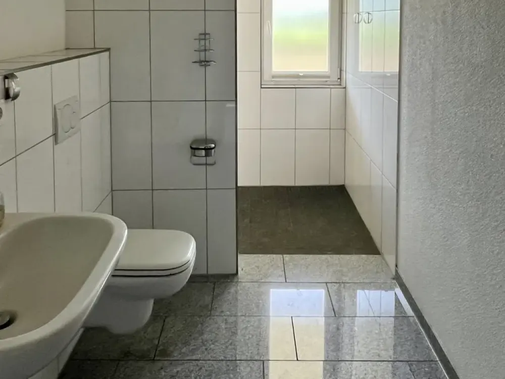 Moderne Wohnung mit Balkon. Nur mit WBS!