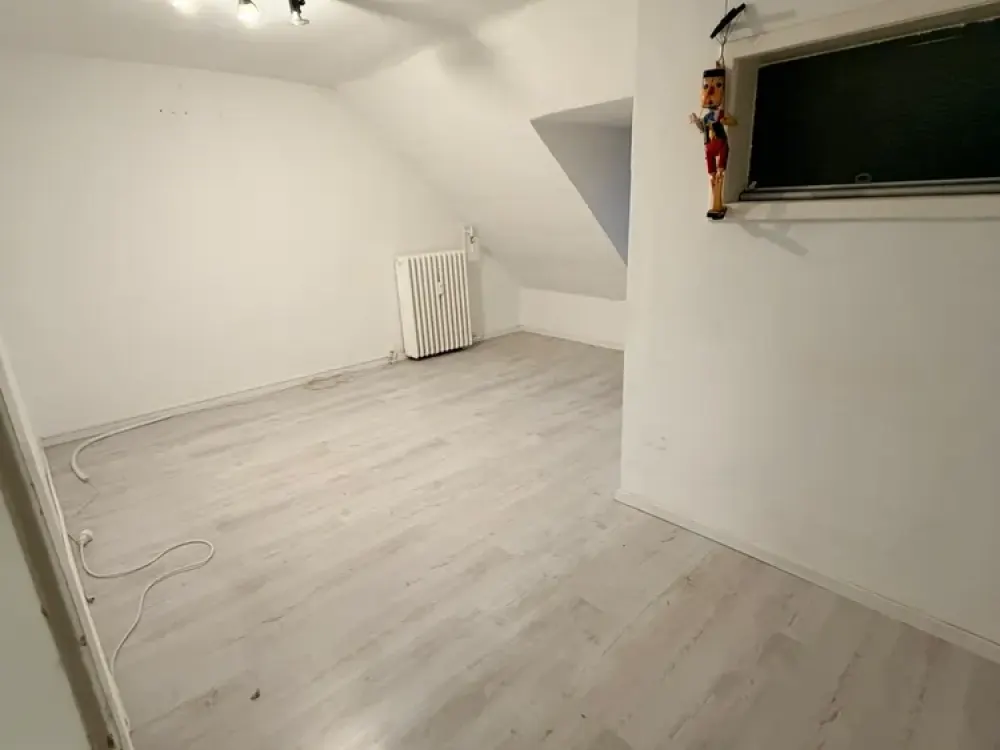 Wohnen mit Charakter: 3-Zimmer-Wohnung in Köln-Braunsfeld
