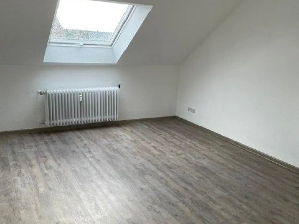 شقة علوية مشرقة، مجددة، PB Schloß Neuhaus