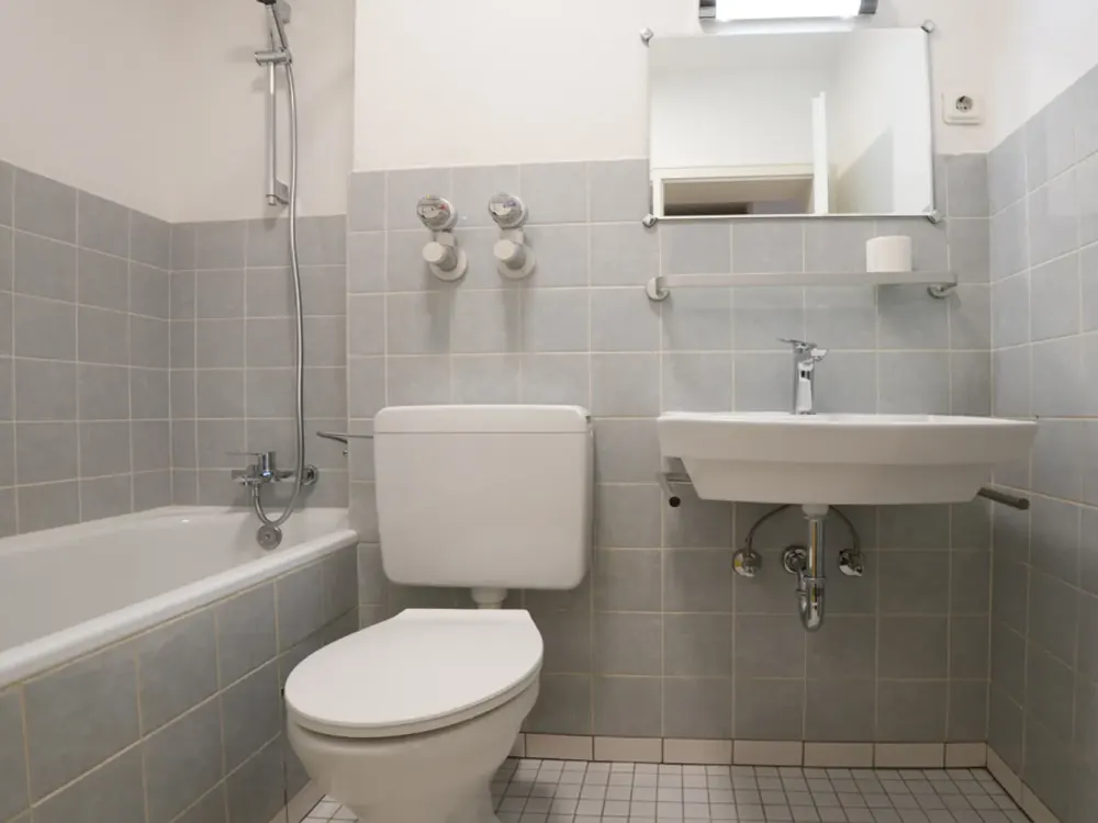 1,5 Zimmer, Balkon & Garage in zentraler Lage von Saarbrücken!