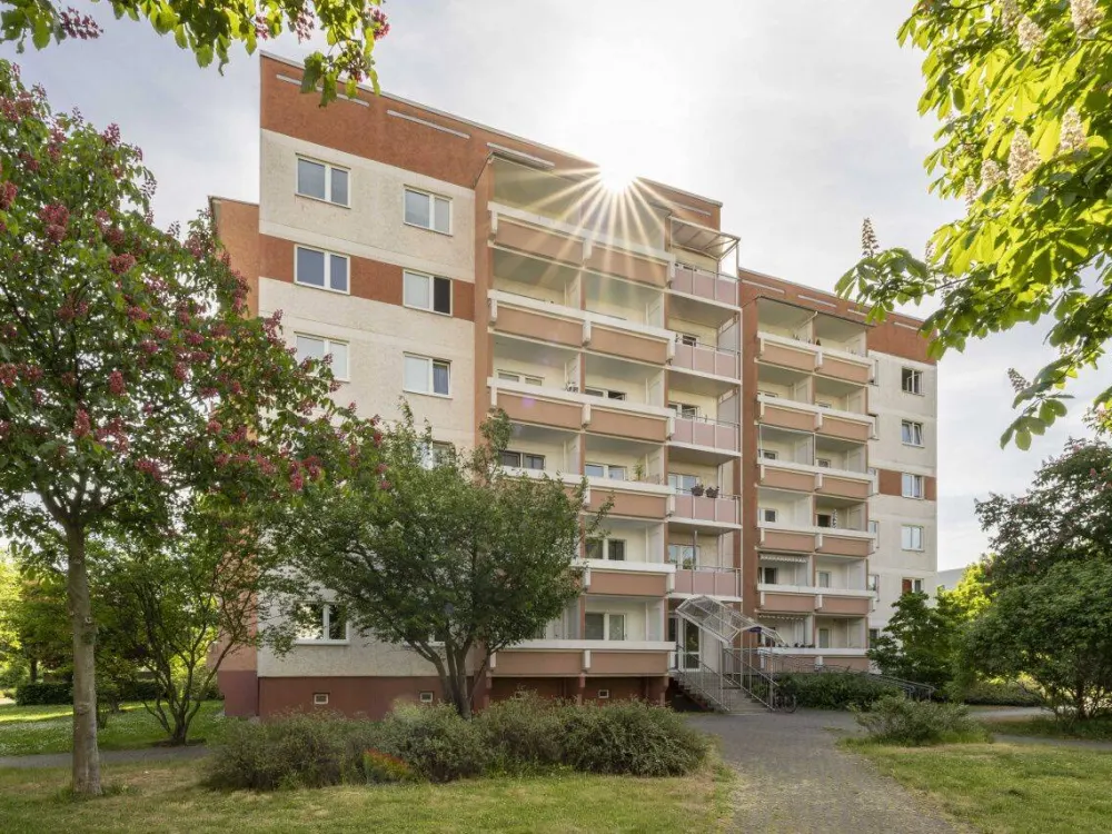 Zweiraumwohnung mit Aufzug und Balkon