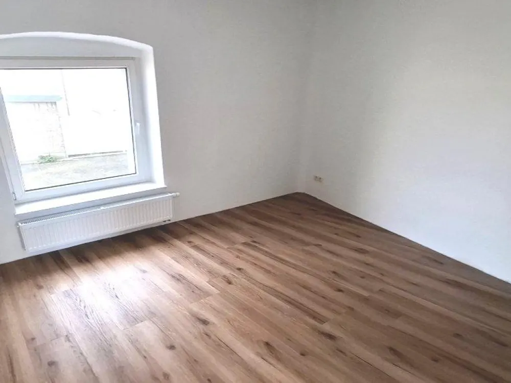 Frisch saniert! Schöne, helle 2-Raum-Wohnung in der Gartenstadt!